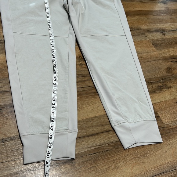 ATHLETA  WOMENS HEADLANDS HYBRID TREK JOGGER PANTS CREAM PULLON SIZE 16 - Picture 8 of 10